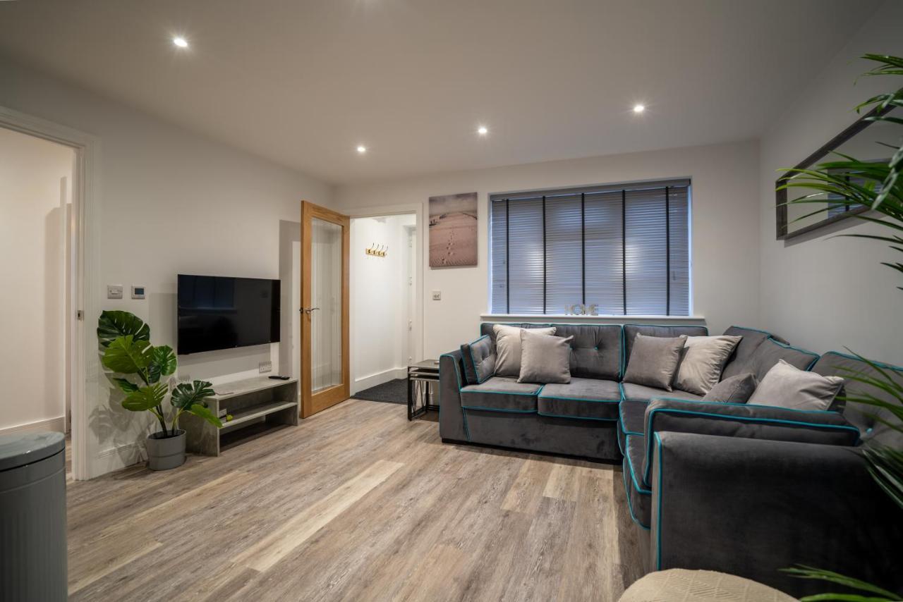 Mill Road Ground Floor Apartment Crawley  Bagian luar foto