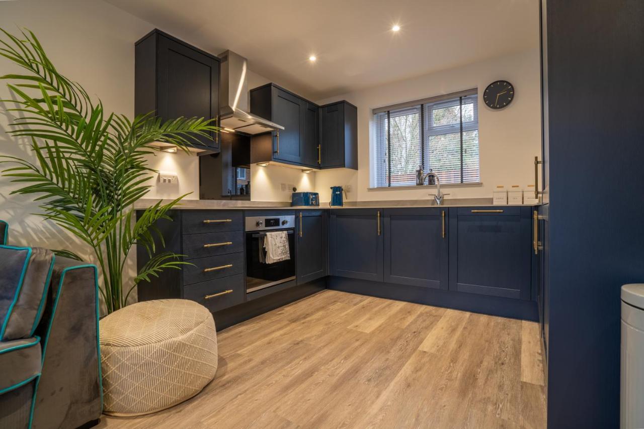 Mill Road Ground Floor Apartment Crawley  Bagian luar foto