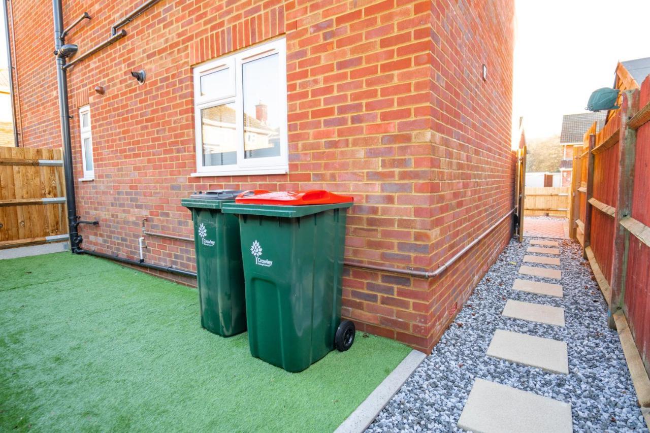 Mill Road Ground Floor Apartment Crawley  Bagian luar foto