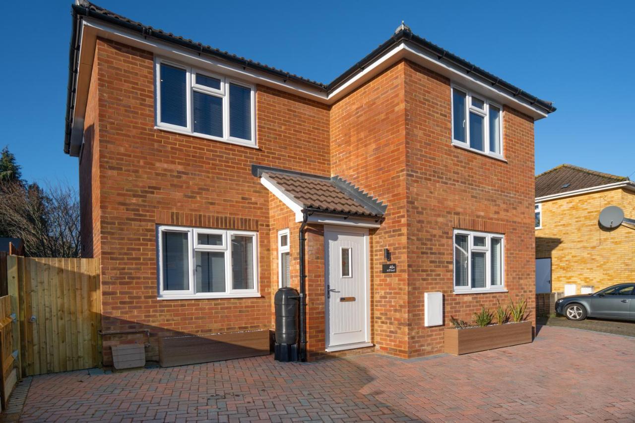 Mill Road Ground Floor Apartment Crawley  Bagian luar foto