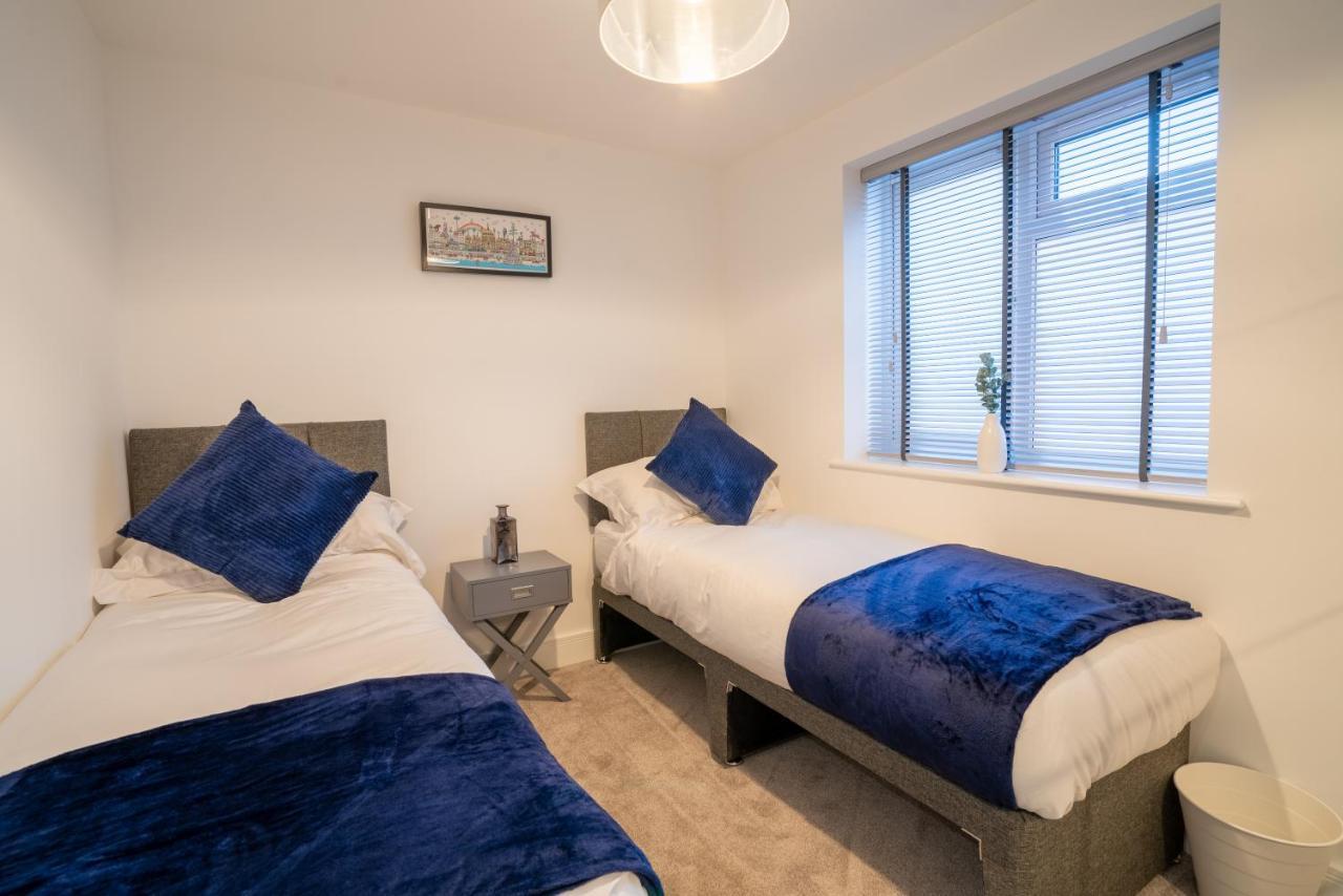 Mill Road Ground Floor Apartment Crawley  Bagian luar foto