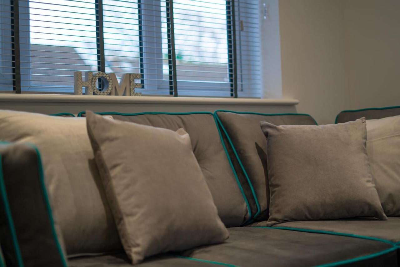 Mill Road Ground Floor Apartment Crawley  Bagian luar foto